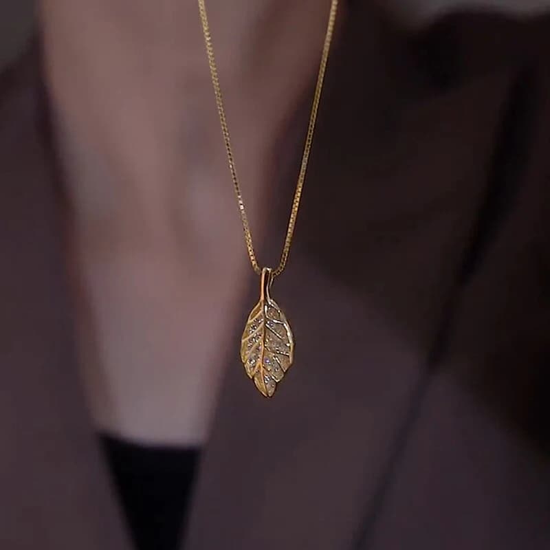 Nature Sparkle Tree Leaf Pendant Necklace | Elegant Leaf Pendant Jewelry for Women