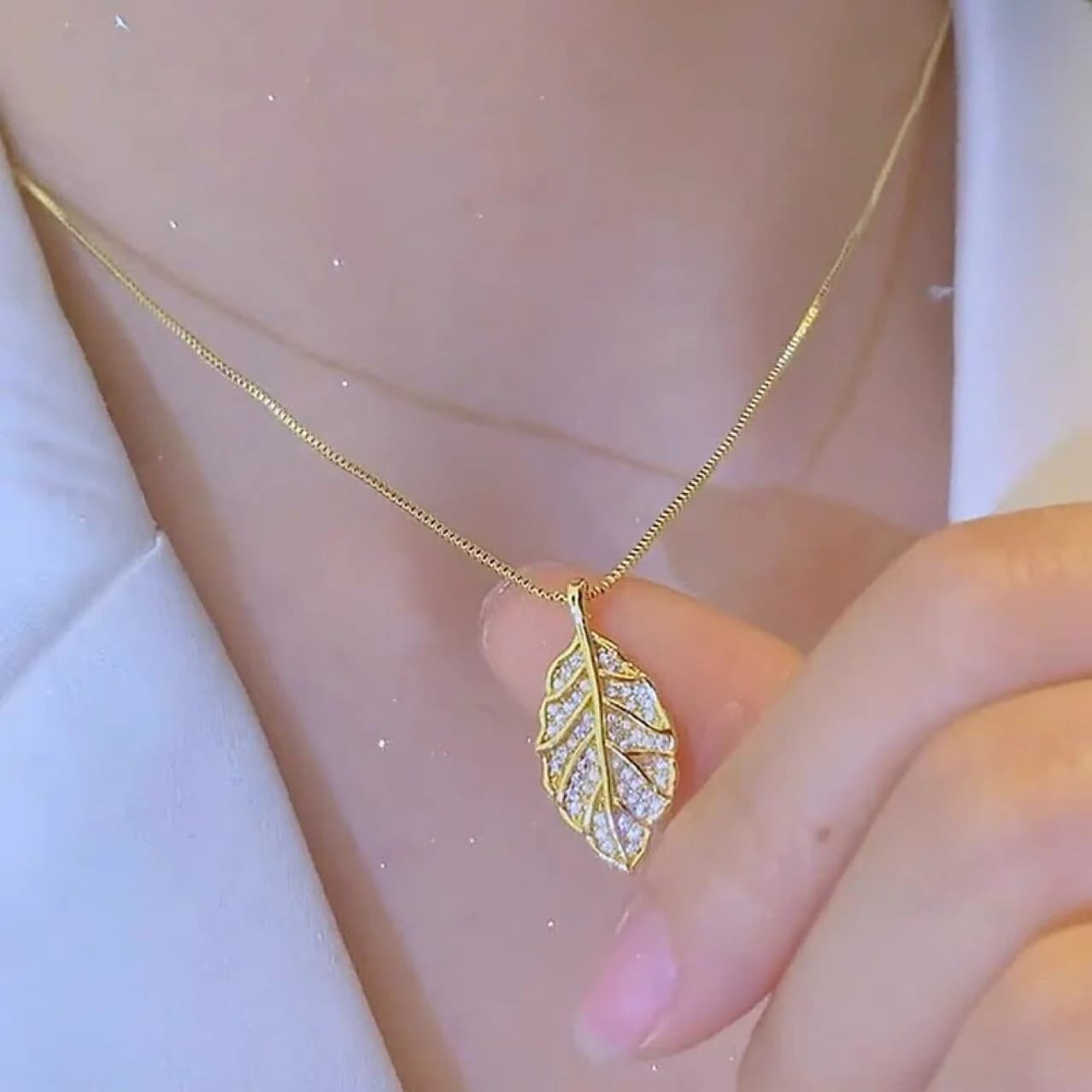 Nature Sparkle Tree Leaf Pendant Necklace | Elegant Leaf Pendant Jewelry for Women alternate