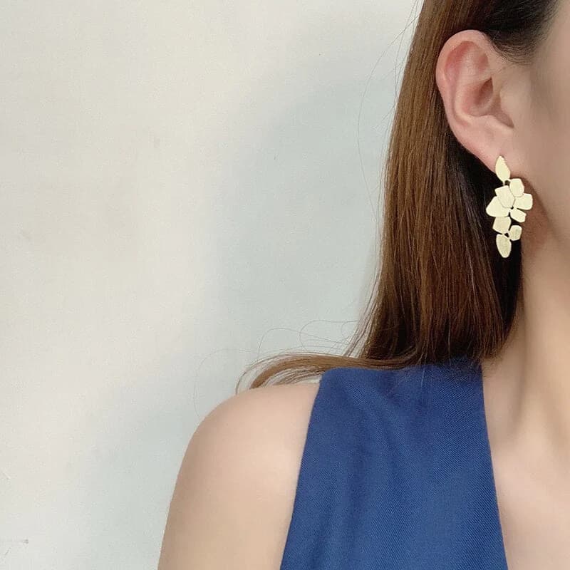 Elegant Timeless Leaf Retro Earrings | Vintage Leaf Statement Earrings for Women