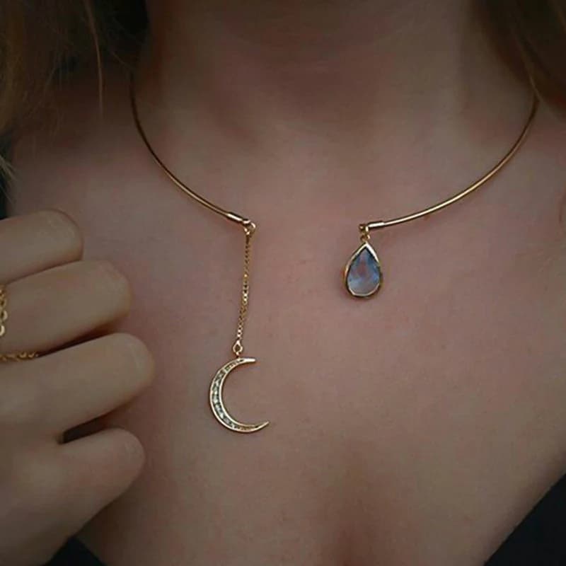 Moon Love Pendant Necklace | Elegant Opal Moon Choker Necklace for Women