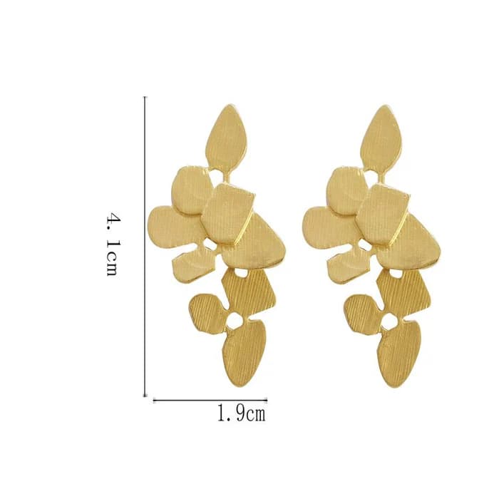 Elegant Timeless Leaf Retro Earrings | Vintage Leaf Statement Earrings for Women